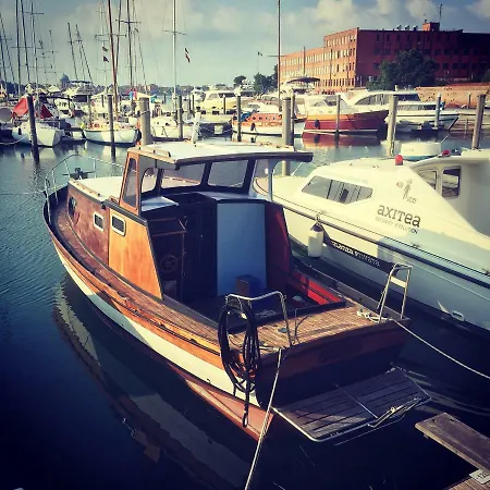 보트호텔 Irene House Boat